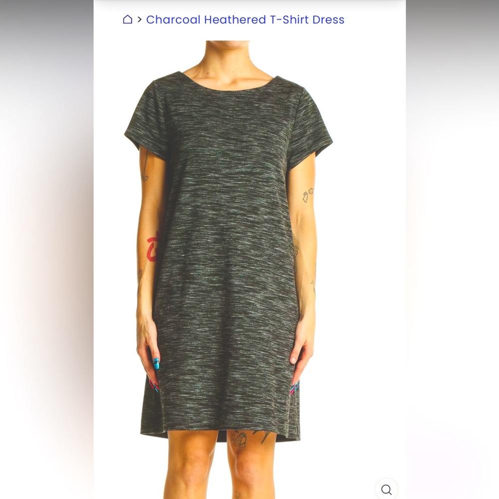 LOFT Black Heathered Short Sleeve T-Shirt dress in great condition